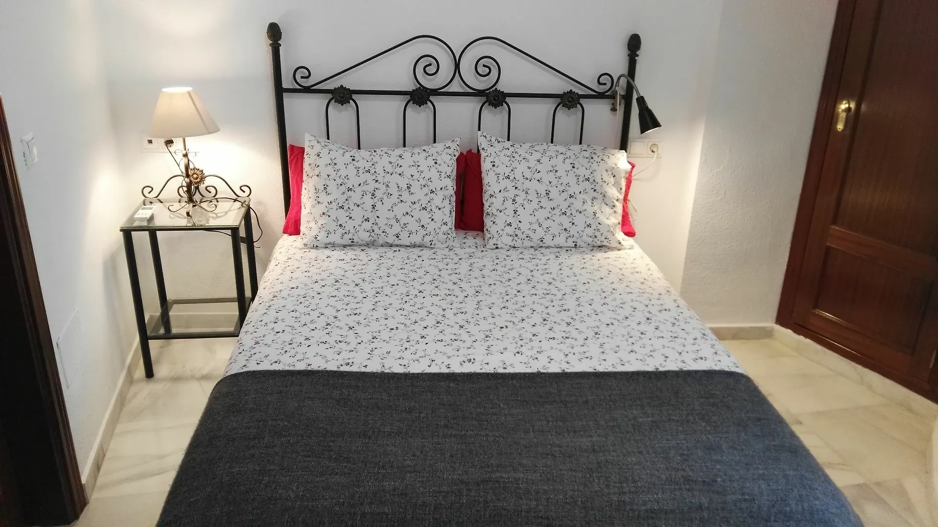 Fan Flat Rosaleda Apartment Malaga